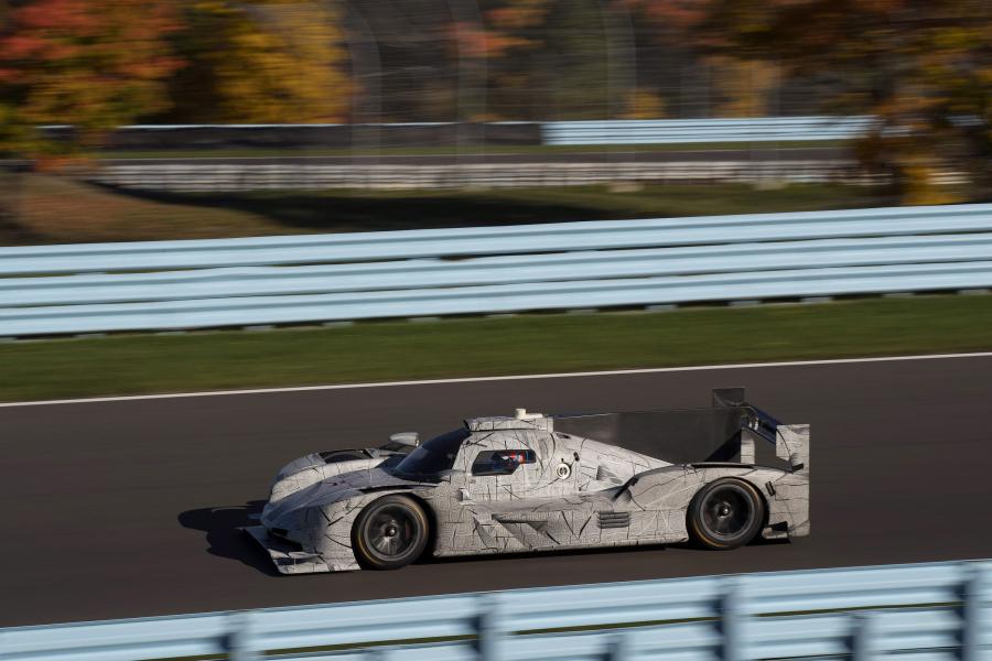 Cadillac DPi-V.R 2016 года  (фото 15 из 18)